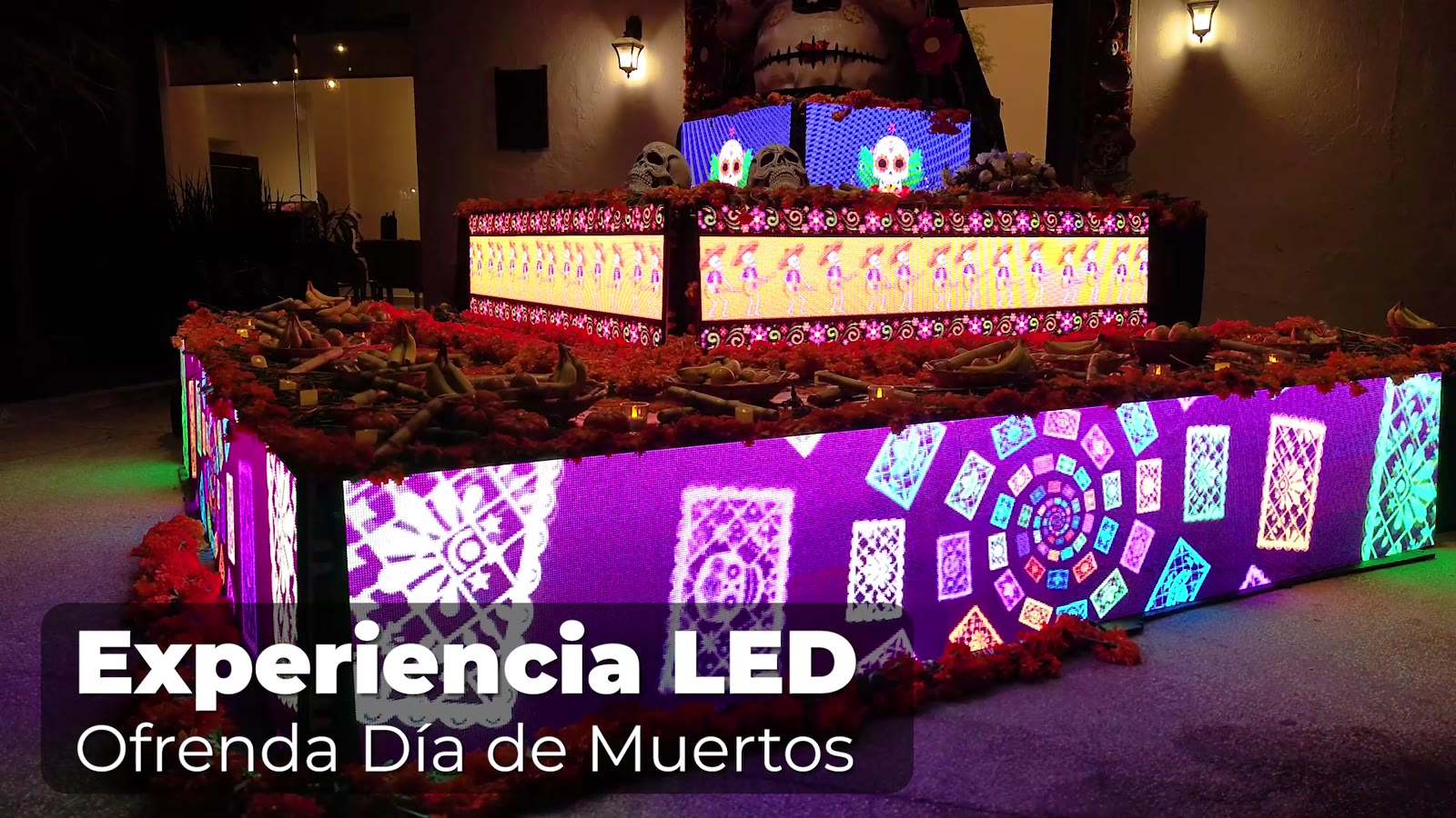 Ofrenda de Día de Muertos con pantallas LED
